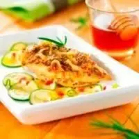 Poulet caramélisé au miel et à la moutarde